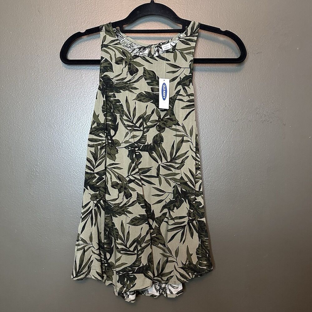 NWT Old Navy Women’s Tank Top‎ Shirt Size Small Green Floral Leaf Lightweight